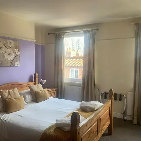 Gillygate 4* York