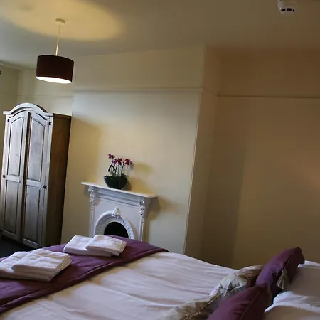 Gæstehus Gillygate 4*