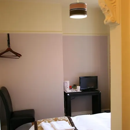Gæstehus Gillygate 4*