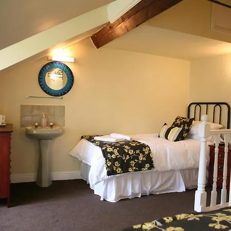 Gillygate 4*