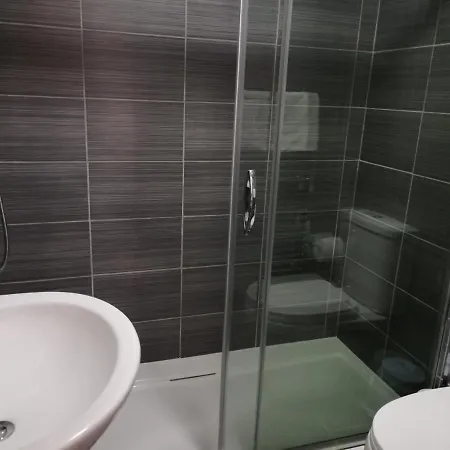 Gillygate Guest house 4*
